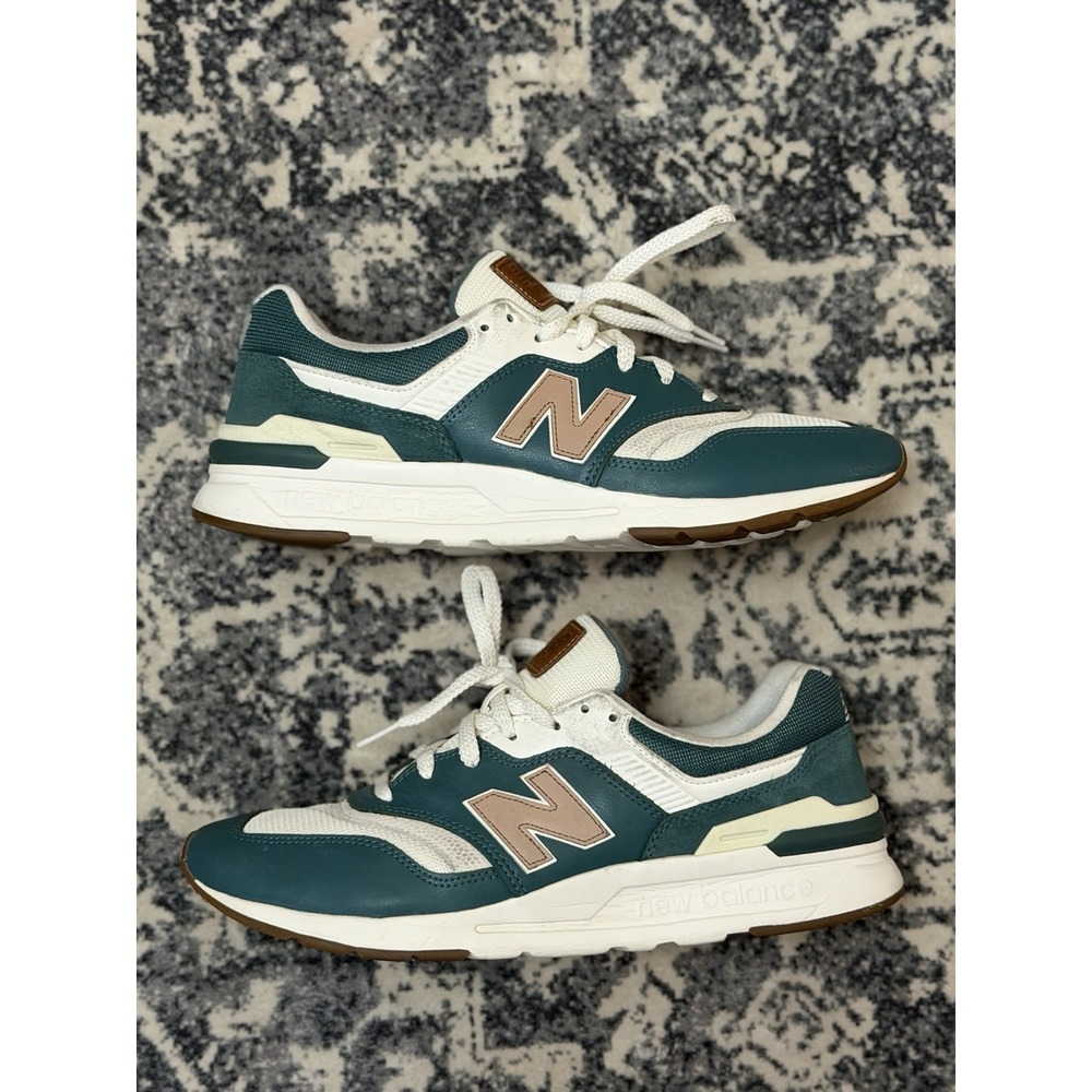 New Balance Men's 997h Classics  Size 11 Style Code CM997HGW